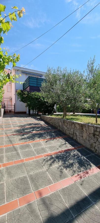 Apartmani Karla Baska  Exterior photo